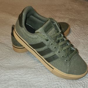 Adidas Green Casual Sneakers with Signature Stripes